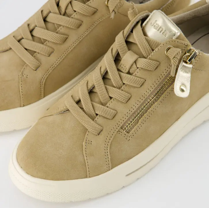 Zapatillas Jana marrón y beige con diseño de ante sintético y acentos dorados