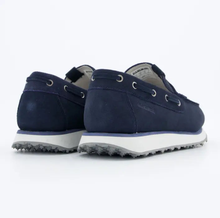 Vista posterior de zapato Napapijri azul con logo grabado y suela de goma con tracción.